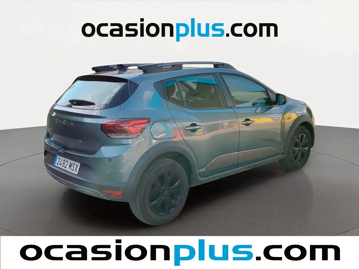Usado Dacia Sandero Extreme 110 CV (80 kW) 2024 Verde SUV
