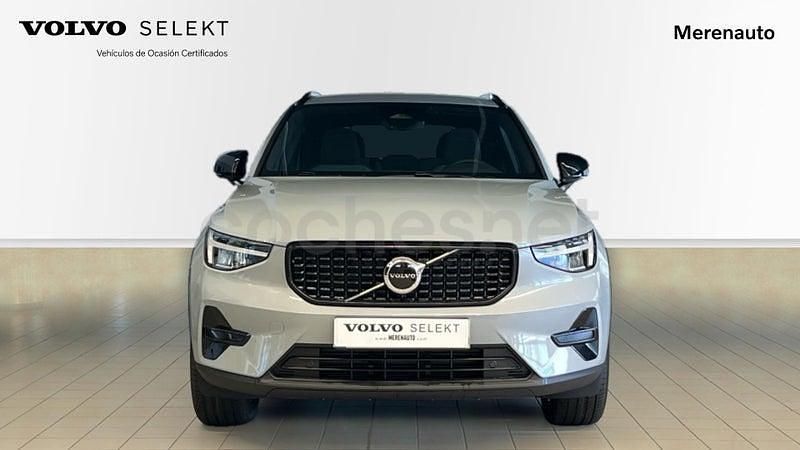 Usado Volvo XC40 Plus 163 CV (119 kW) 2025 Gris / plata SUV