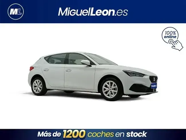 Usado Seat Leon Style 110 CV (80 kW) 2024 Blanco Berlina