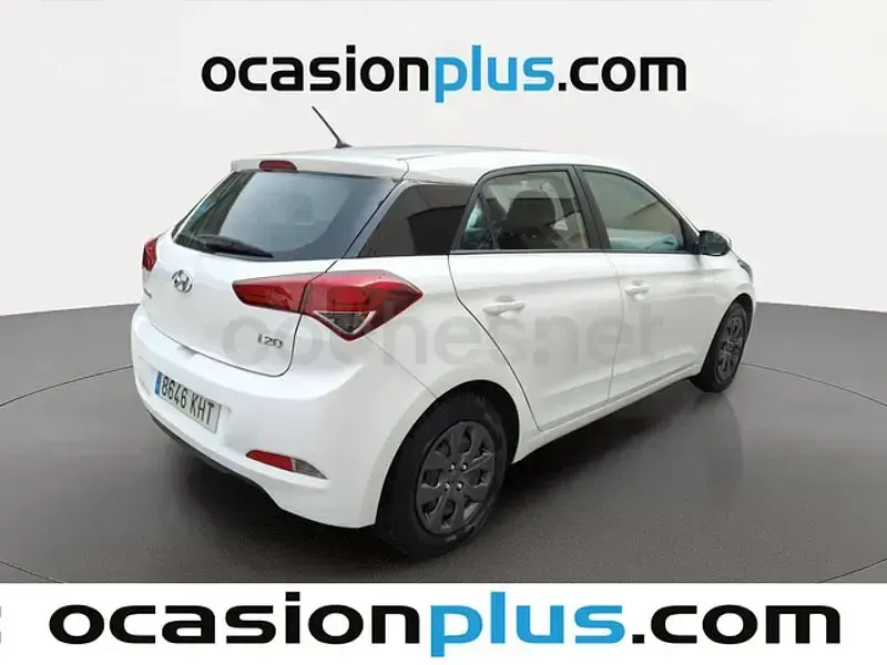 Usado Hyundai i20 84 CV (61 kW) 2018 Blanco Berlina