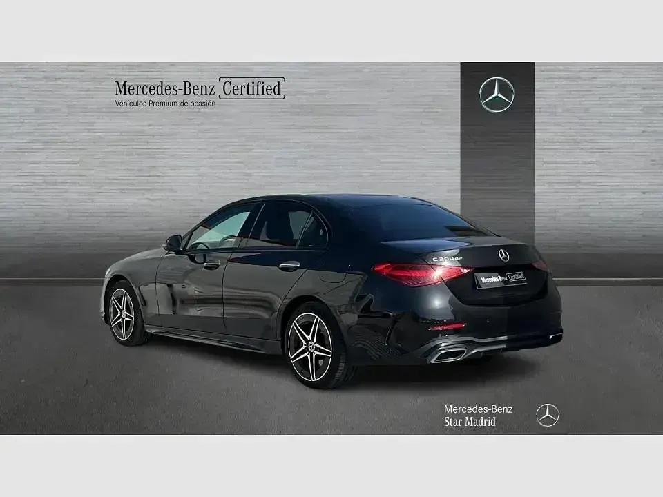 Usado Mercedes C300e 313 CV (230 kW) 2024 Negro Berlina