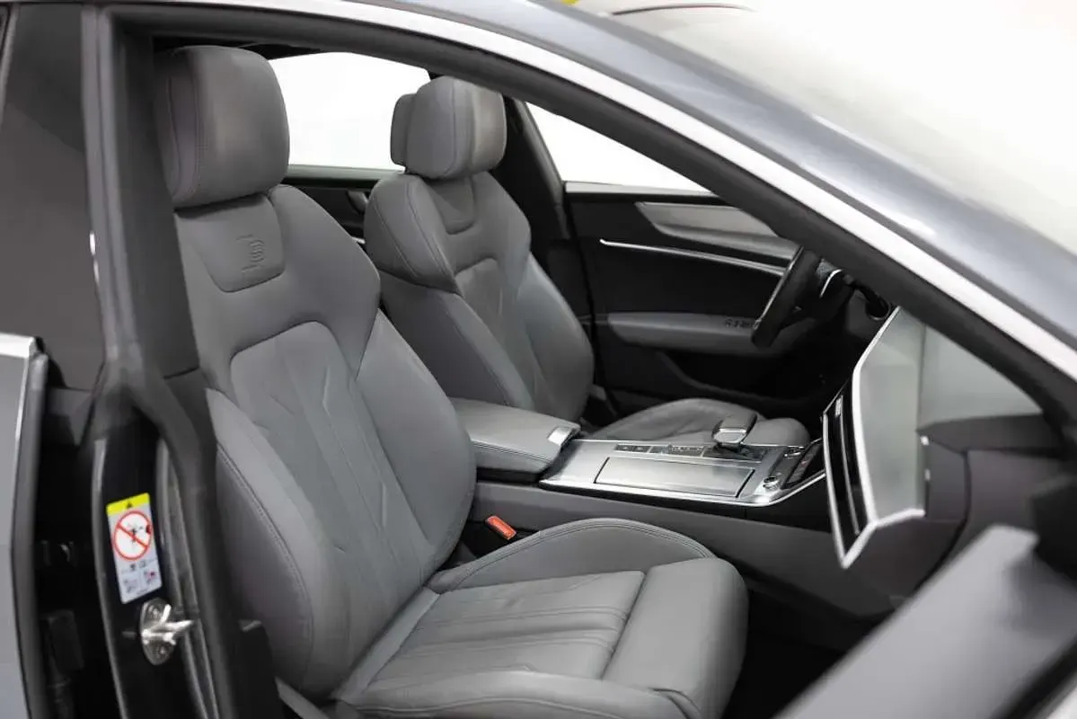 Usado Audi A7 S-Line 299 CV (219 kW) 2023 Gris Berlina
