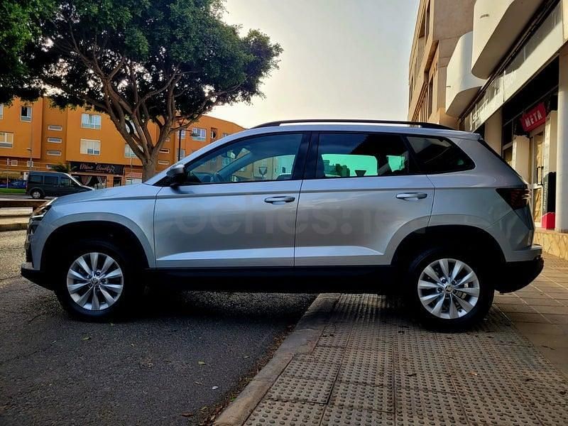 Usado Skoda Karoq Ambition 115 CV (84 kW) 2024 Gris / plata SUV