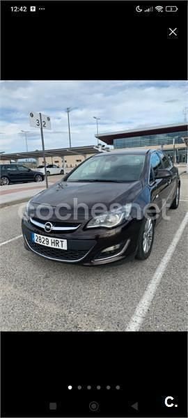 Marrón Usado 2013 Opel Astra Excellence Berlina | 4000 € (Precio justo) - Imagen 1/4