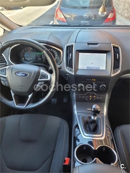 Usado Ford S-MAX Titanium 150 CV (110 kW) 2020 Negro Monovolumen