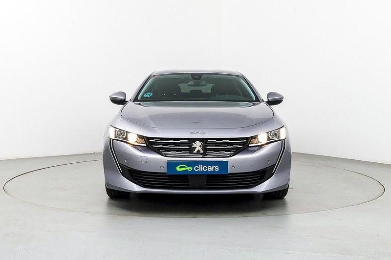 Usado Peugeot 508 Allure 130 CV (95 kW) 2021 Gris / plata Berlina
