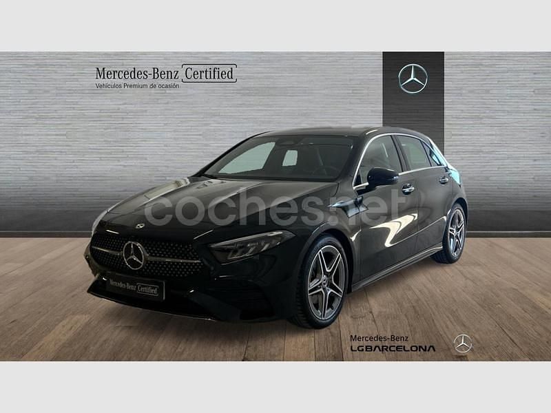 Negro Usado 2024 Mercedes A180 AMG line Berlina | 31.890 € (Precio justo) - Imagen 1/4