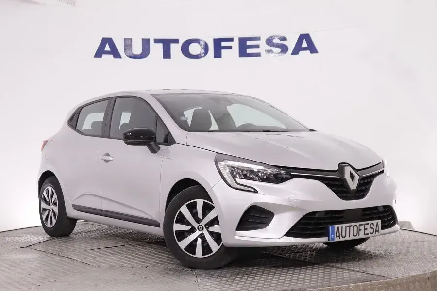 Begagnad Renault Clio V Equilibre 90 HK (66 kW) 2023 Silver