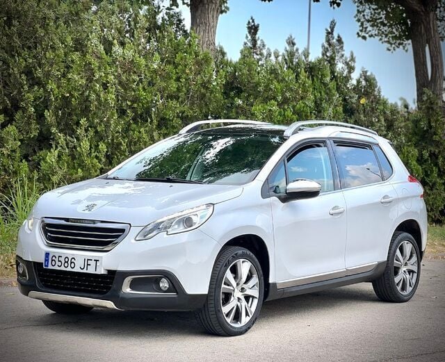 Blanco Usado 2015 Peugeot 2008 Allure SUV | 8990 € (Precio justo) - Imagen 1/4