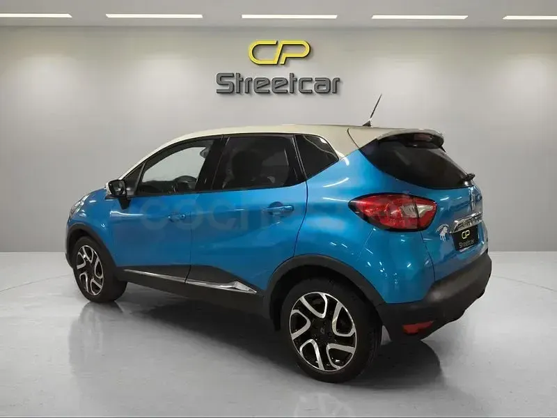 Usado Renault Captur Zen 110 CV (80 kW) 2016 Azul SUV