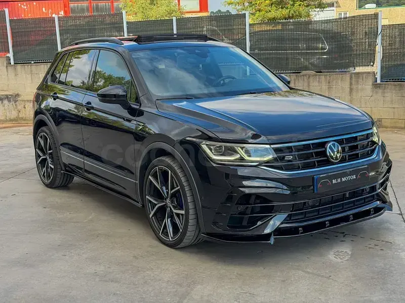 Usado VW Tiguan R 320 CV (235 kW) 2023 Negro SUV