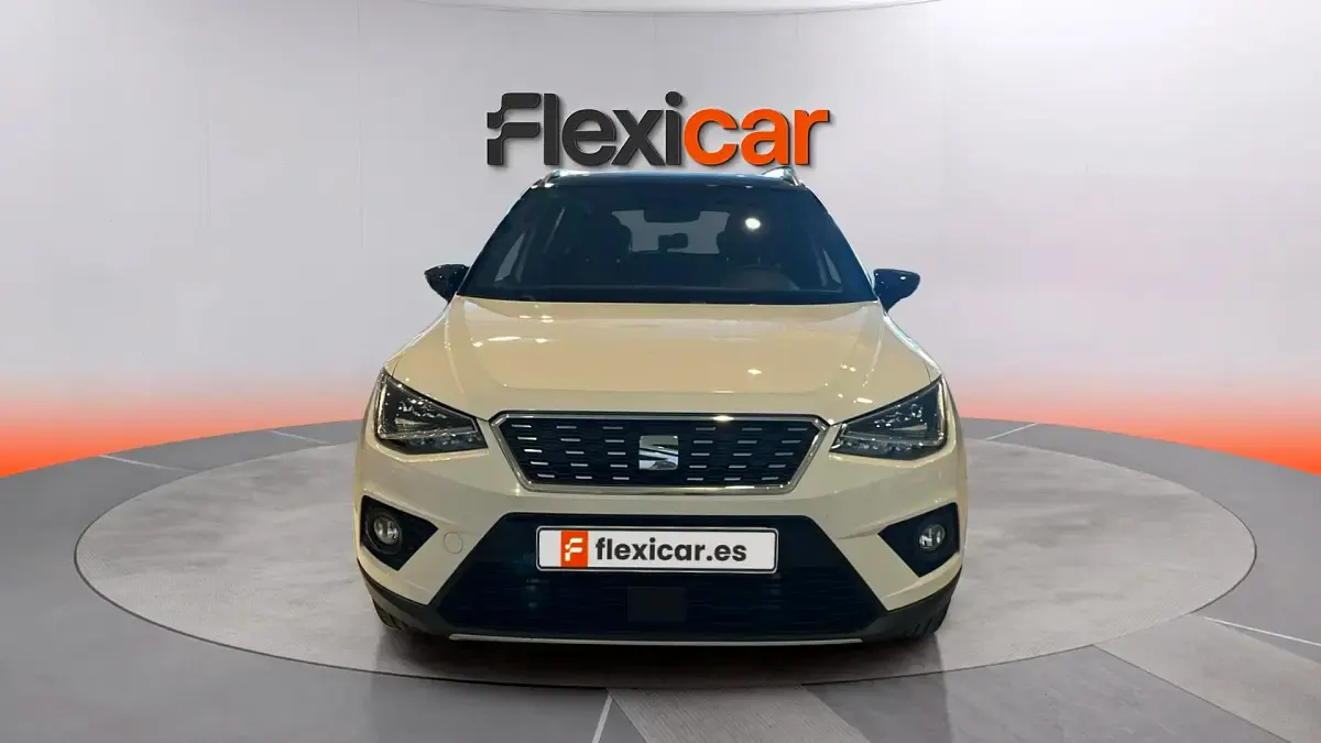 Usado Seat Arona Ecomotive 95 CV (69 kW) 2018 Blanco SUV