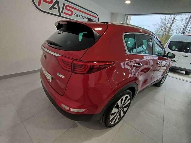 Usado Kia Sportage 116 CV (85 kW) 2017 Burdeos SUV