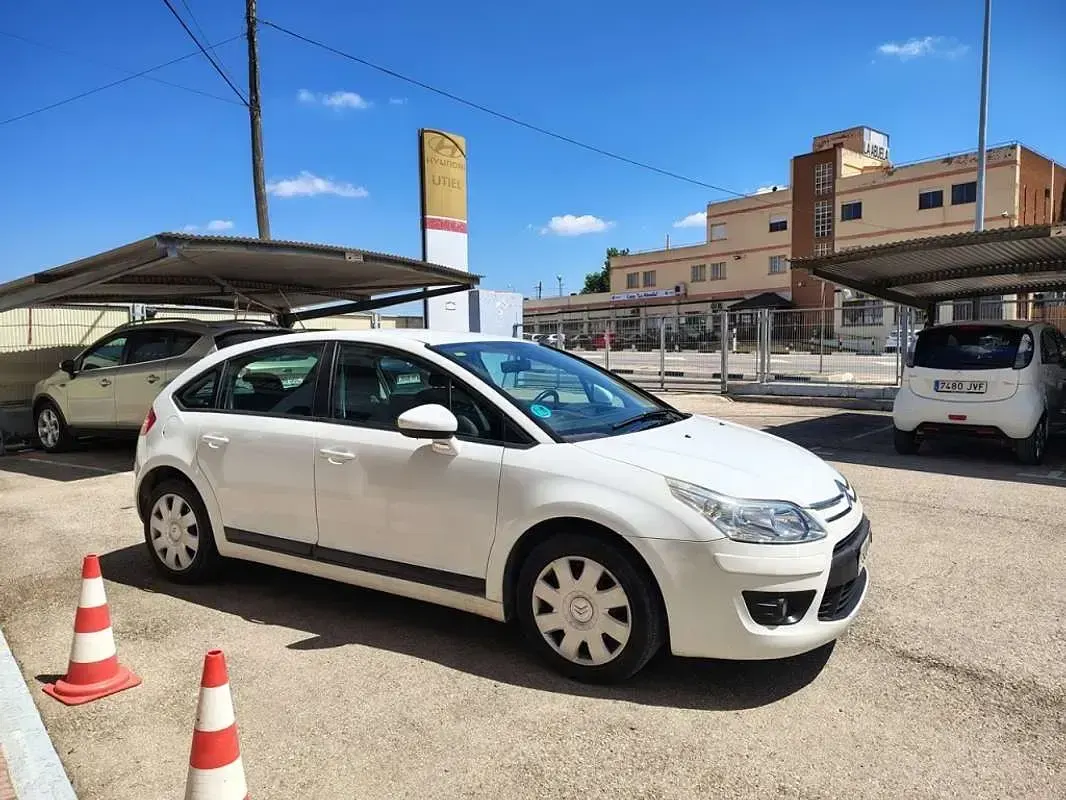 Usado Citroën C4 90 CV (66 kW) 2010 Coupe