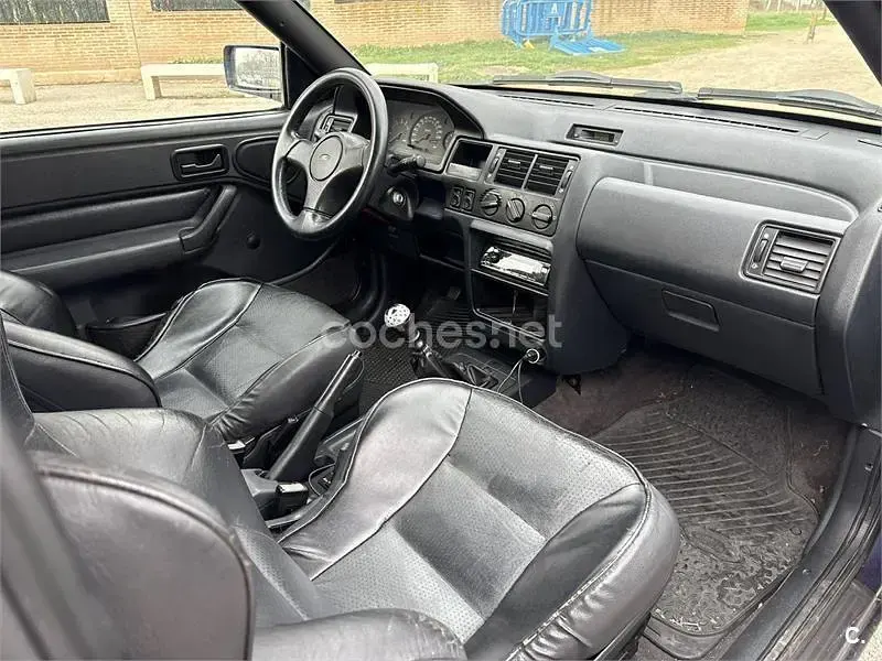 Usado Ford Escort Cabriolet 105 CV (77 kW) 1995 Azul Descapotable