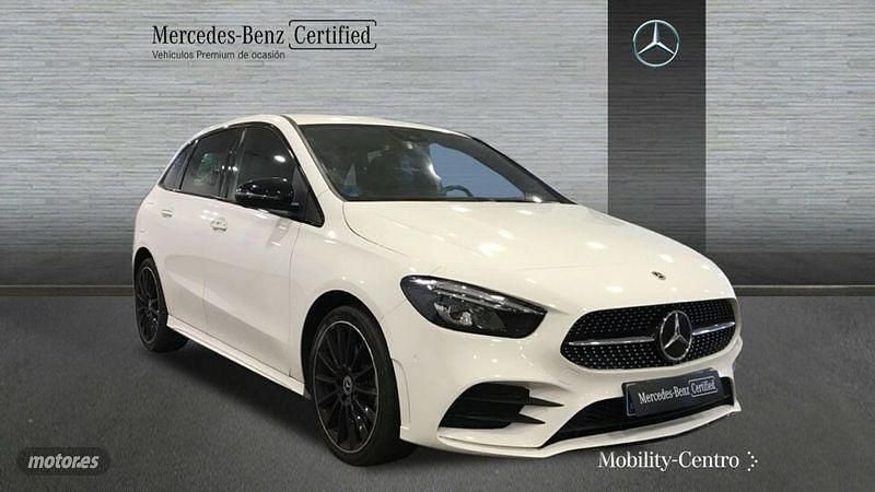 Usado Mercedes B250e AMG line 218 CV (160 kW) 2021 Blanco Monovolumen