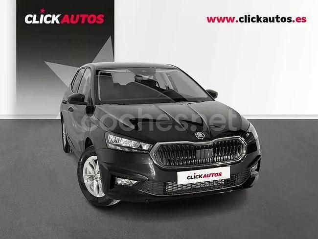 Usado Skoda Fabia Selection 115 CV (84 kW) 2025 Negro Berlina