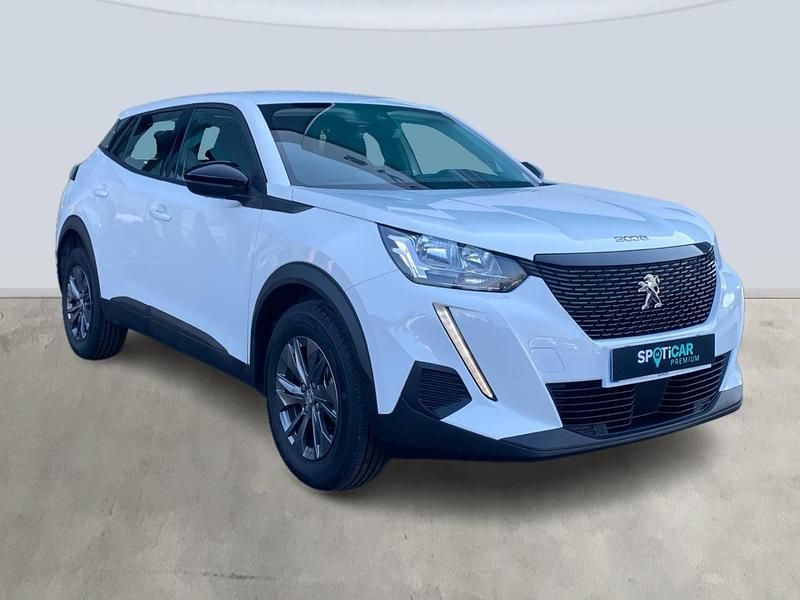 Usado Peugeot 2008 Active 110 CV (80 kW) 2022 Blanco SUV
