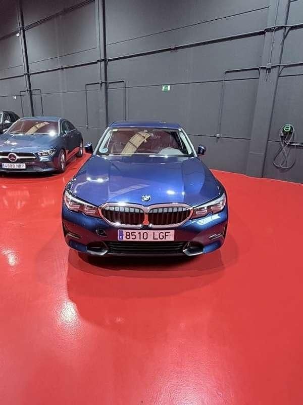 Usado BMW 318 Shadowline 150 CV (110 kW) 2020 Azul Berlina