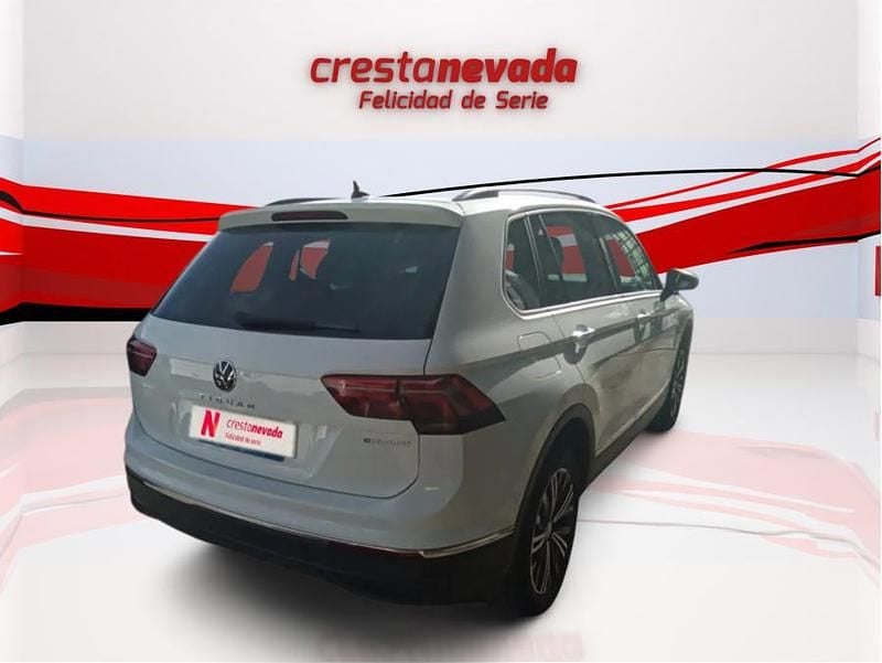Usado VW Tiguan Life 245 CV (180 kW) 2022 Blanco SUV