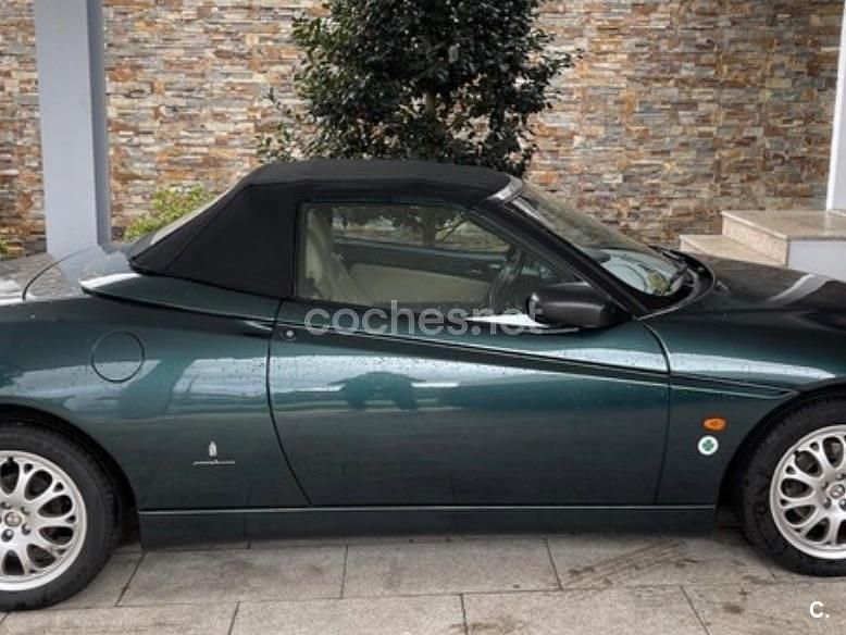 Usado Alfa Romeo Spider 155 CV (114 kW) 2001 Verde Descapotable