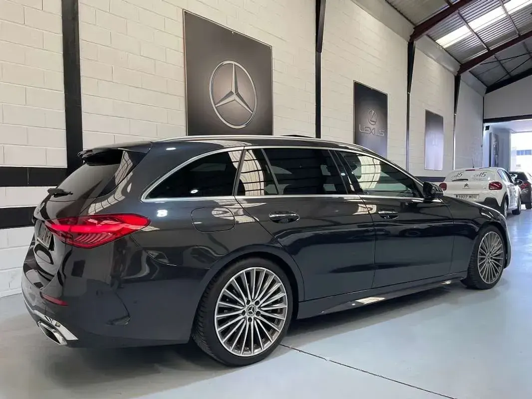 Usado Mercedes C220 200 CV (147 kW) 2021 Negro Berlina