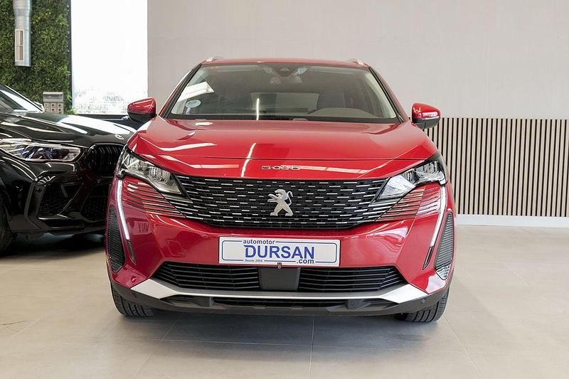 Usado Peugeot 5008 Allure 130 CV (95 kW) 2021 Rojo SUV