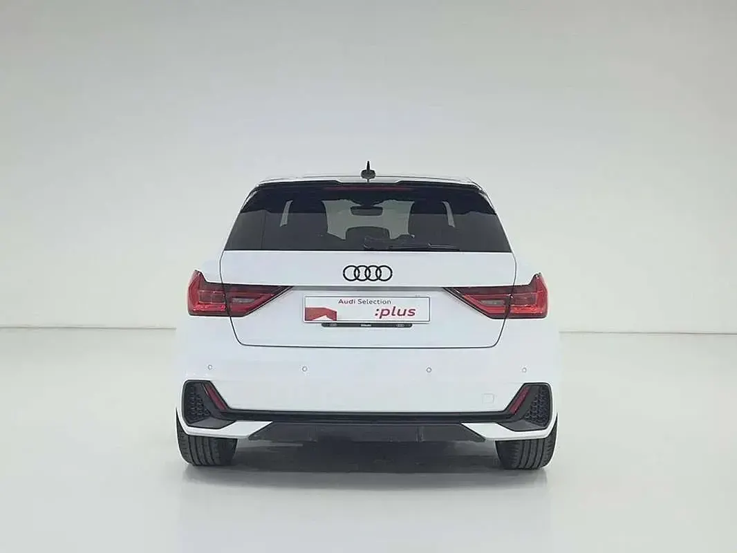 Usado Audi A1 Sportback Black Edition 116 CV (85 kW) 2025 Blanco Utilitario