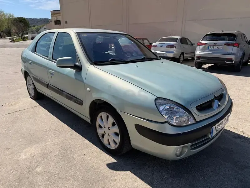 Usado Citroën Xsara 90 CV (66 kW) 2003 Verde Berlina