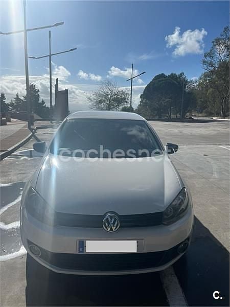 Blanco Usado 2010 VW Golf Advance Berlina | 5500 € (Precio justo) - Imagen 1/4
