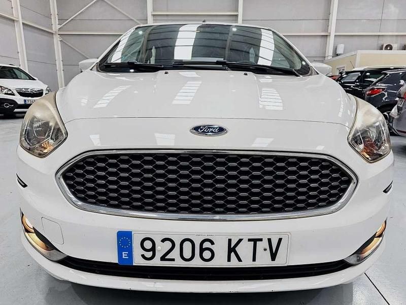 Usado Ford Ka Plus 71 CV (52 kW) 2019 Blanco Utilitario