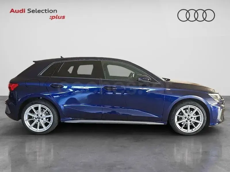 Usado Audi A3 S-Line 110 CV (80 kW) 2024 Azul Berlina