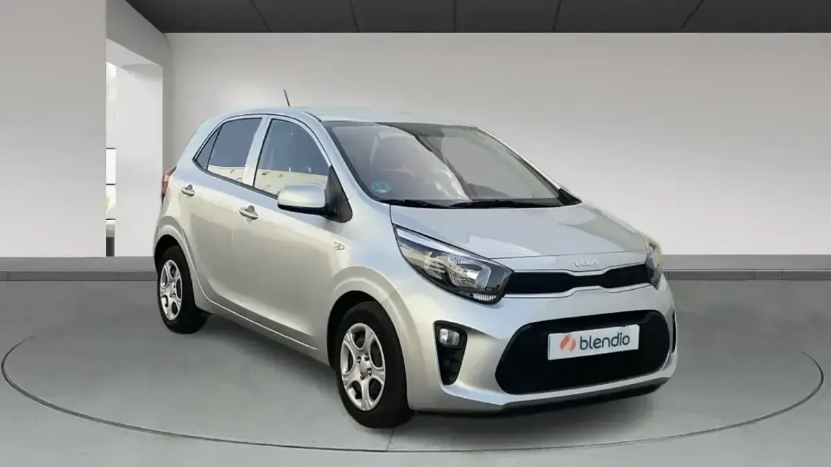 Usado Kia Picanto 67 CV (49 kW) 2024 Gris Utilitario