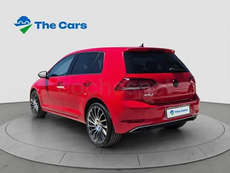 Usado VW Golf Sportsvan Advance 115 CV (84 kW) 2019 Rojo Monovolumen