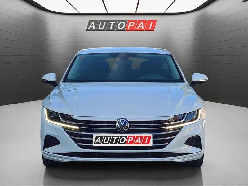Usado VW Arteon 150 CV (110 kW) 2021 Blanco Coupe
