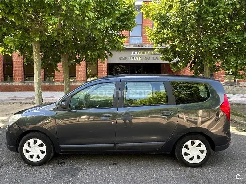Usado Dacia Lodgy Lauréate 107 CV (78 kW) 2014 Negro Monovolumen