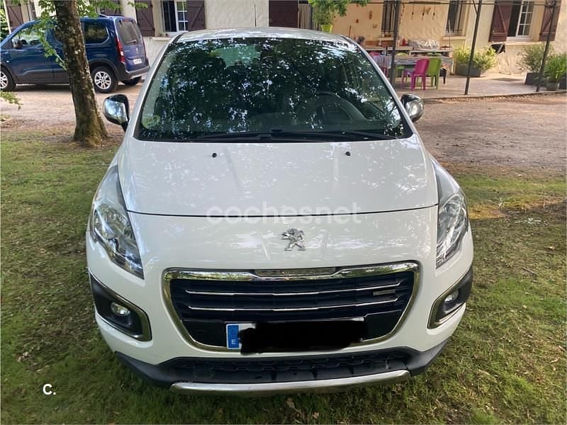 Usado Peugeot 3008 200 CV (147 kW) 2015 Blanco Familiar