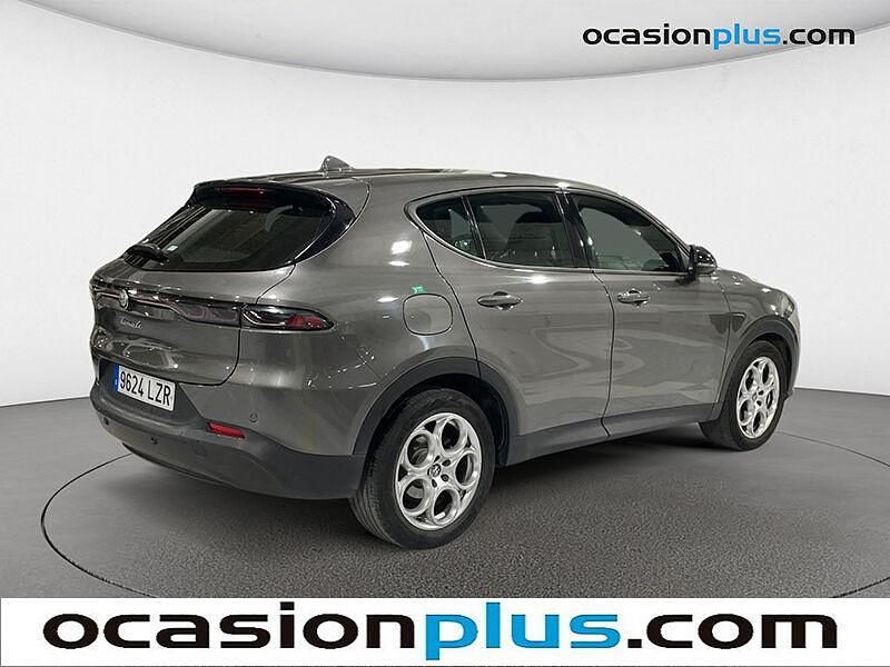 Usado Alfa Romeo Tonale Sprint 130 CV (95 kW) 2022 Gris SUV