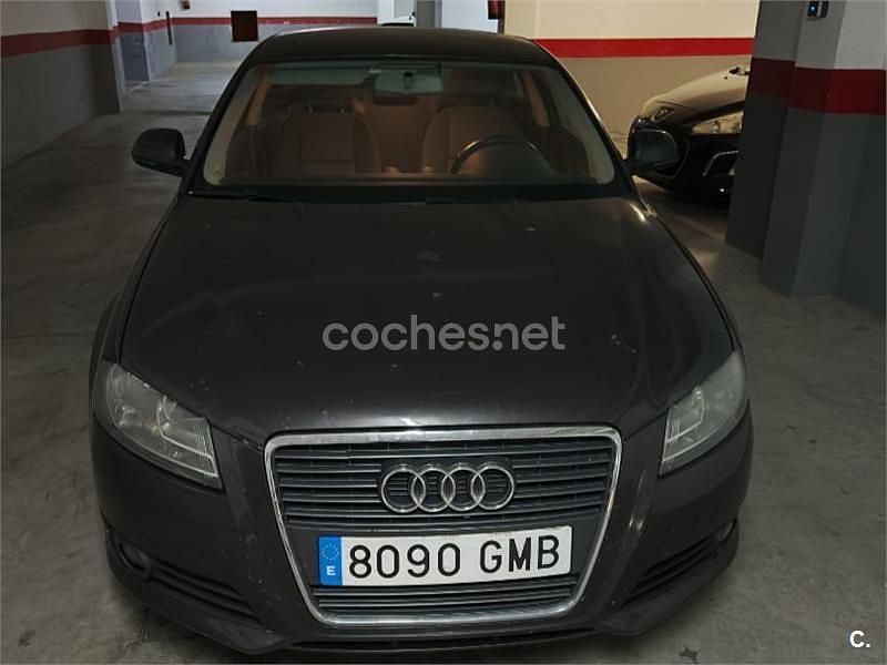 Negro Usado 2009 Audi A3 Attraction Berlina | 5700 € (Super precio) - Imagen 1/4