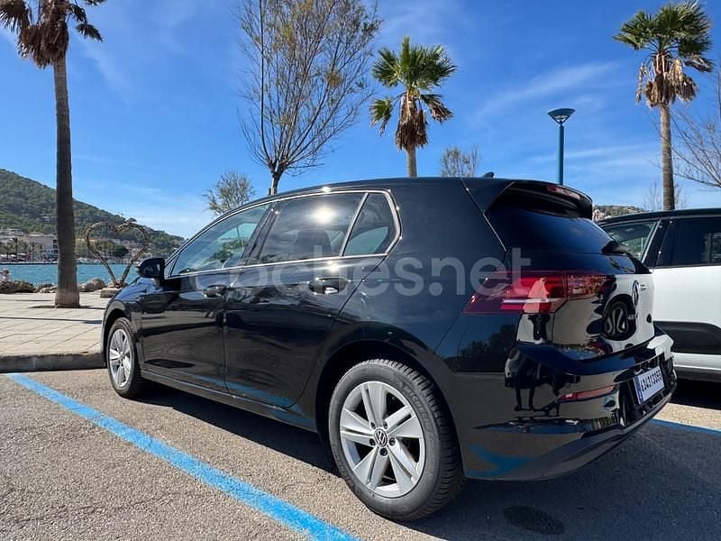 Negro Usado 2025 VW Golf VIII Berlina | 22.900 € (Super precio) - Imagen 1/4