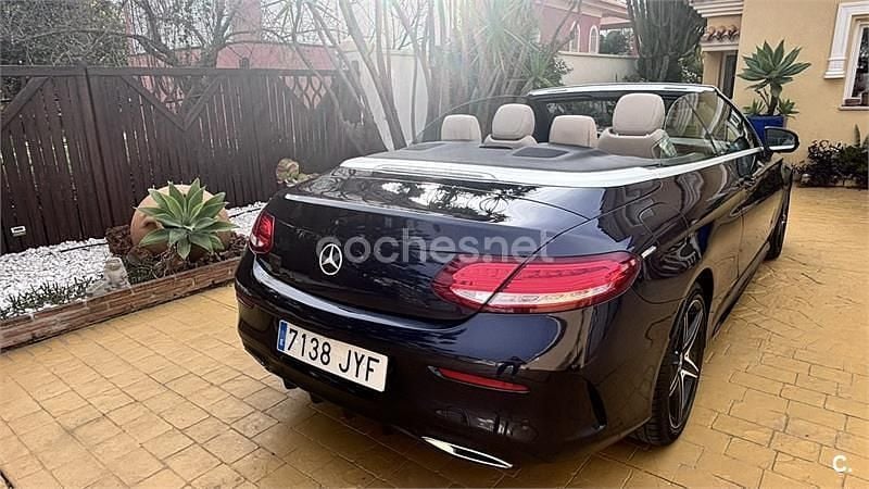 Używany Mercedes C220 170 KM (125 kW) 2017 Niebieski Kabriolet
