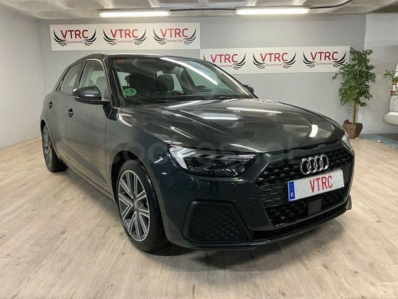 Usado Audi A1 Sportback 116 CV (85 kW) 2019 Gris / plata Utilitario