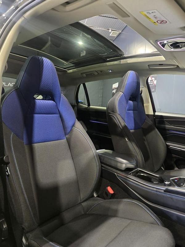 Usado Lynk & Co 01 265 CV (194 kW) 2023 Negro SUV