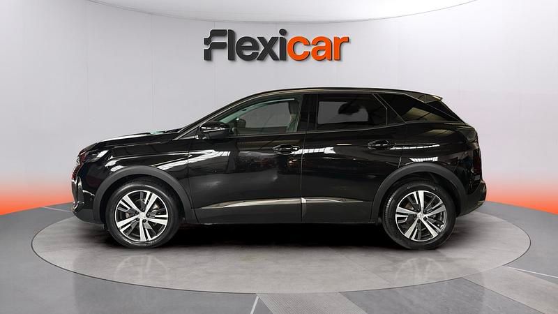 Usado Peugeot 3008 Allure 131 CV (96 kW) 2022 Negro SUV
