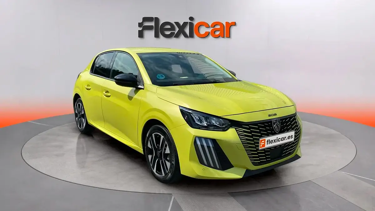 Usado Peugeot 208 Allure 101 CV (74 kW) 2025 Utilitario