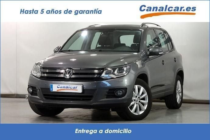 Usado VW Tiguan 140 CV (102 kW) 2012 Gris SUV