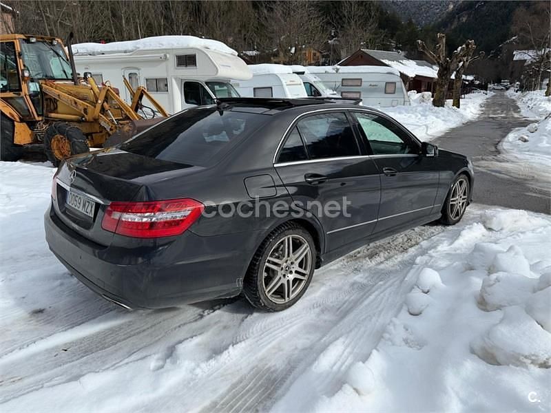 Usado Mercedes E300 Avantgarde 231 CV (169 kW) 2011 Negro Berlina