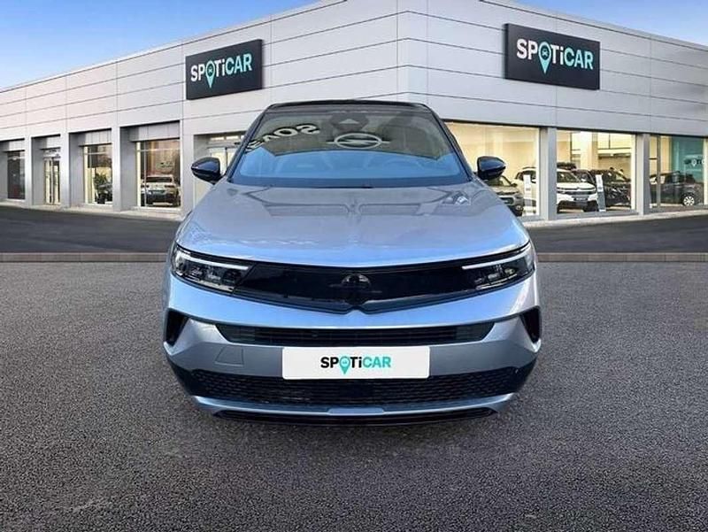 Usado Opel Mokka 136 CV (100 kW) 2025 Gris SUV