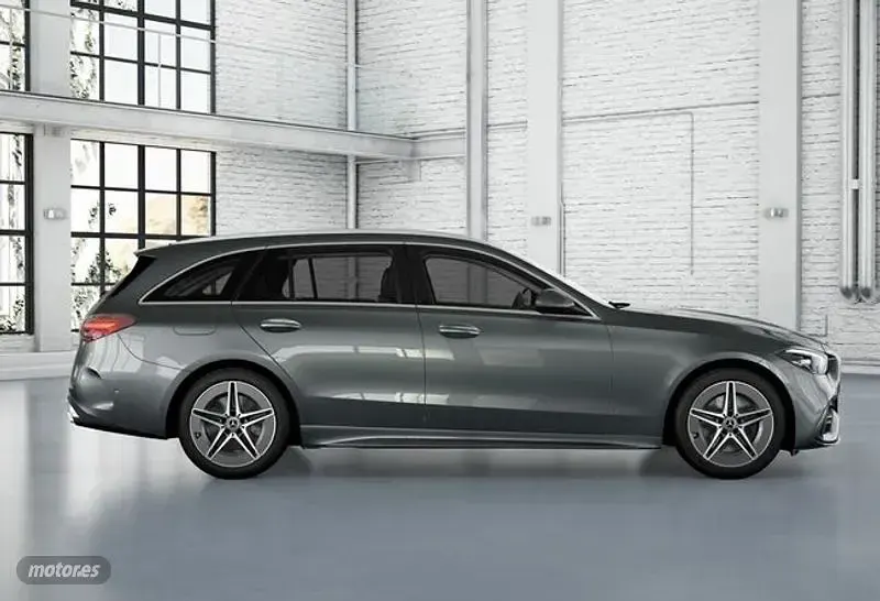Usado Mercedes C300 312 CV (229 kW) 2025 Gris Berlina