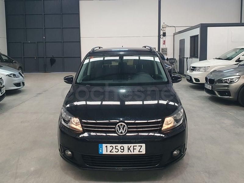 Usado VW Touran Edition 105 CV (77 kW) 2014 Negro Monovolumen